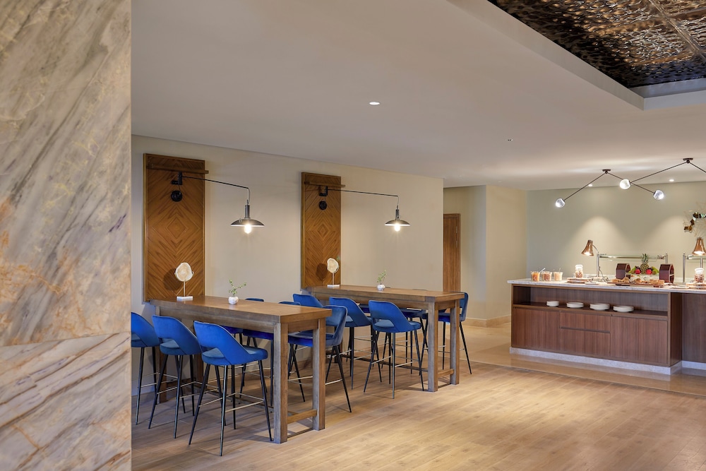Hyatt Regency Cairo West 34/50
