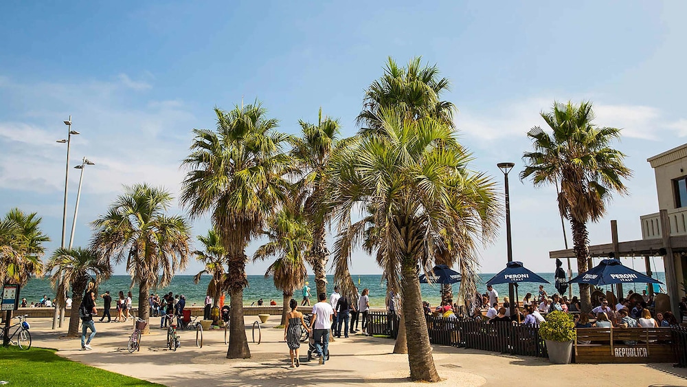 Novotel St Kilda 39/49