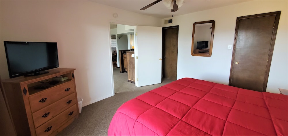 High Sierra Condominiums 14/67