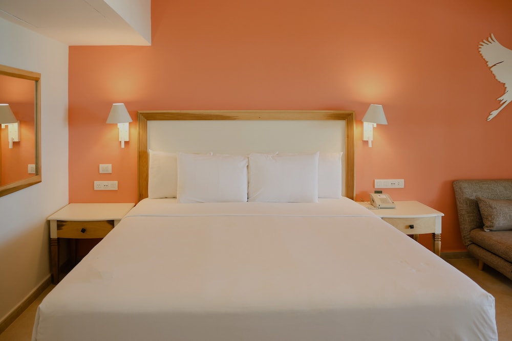 Premium, King Bed, Pool Side