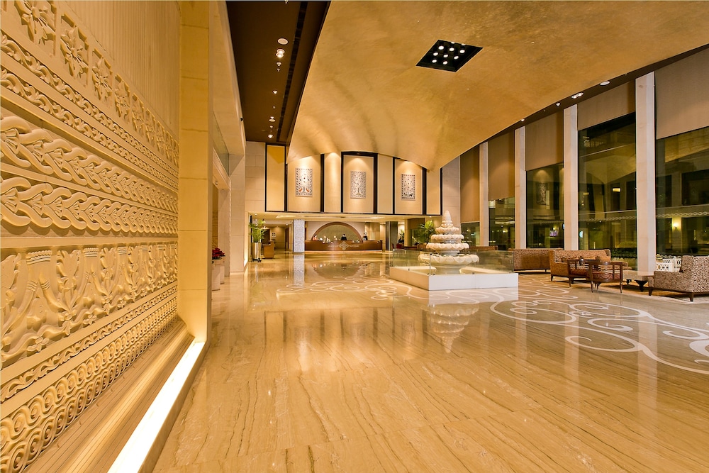 THE LALIT JAIPUR 26/50