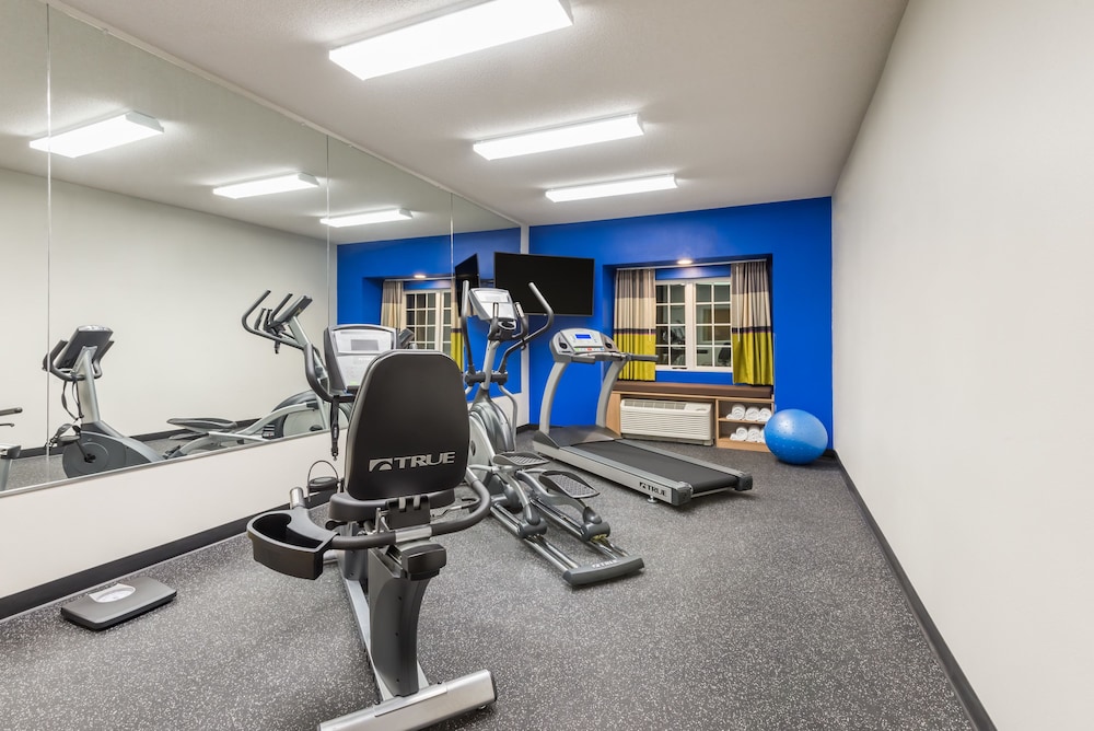 Microtel Inn And Suites By Wyndham New Martinsville 10/29
