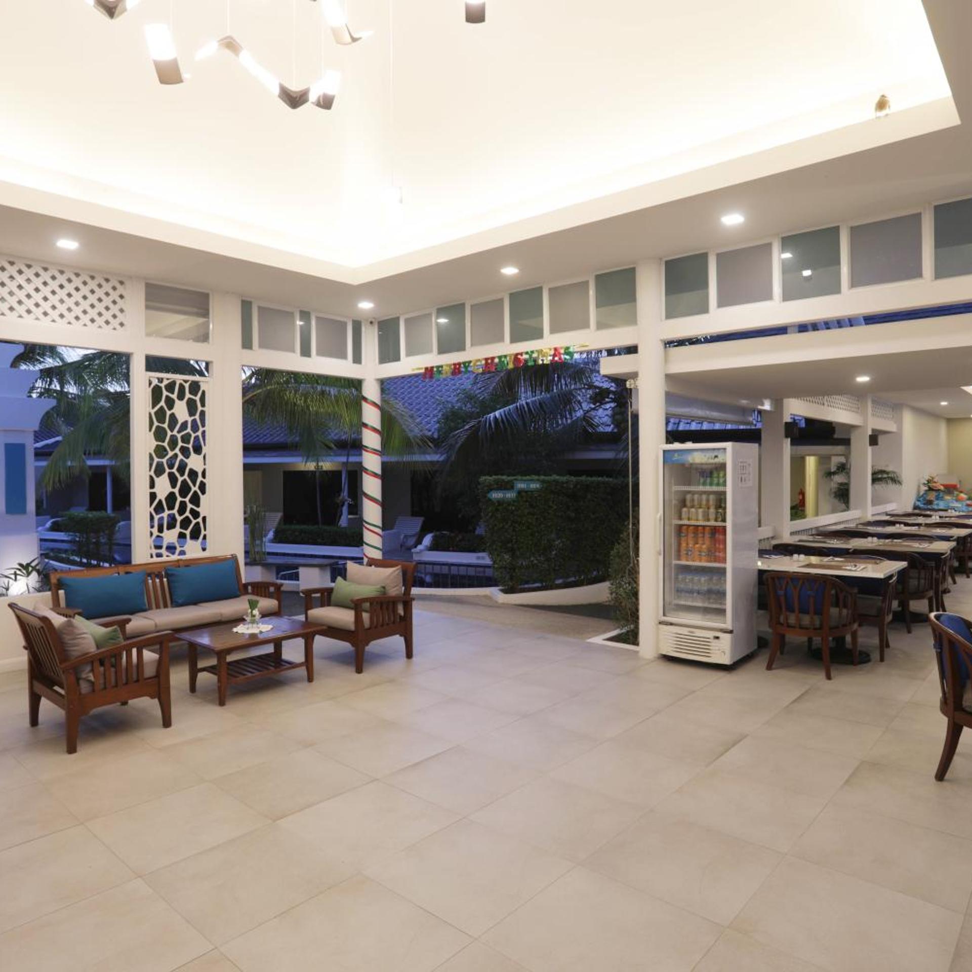 Tuana Hotels Brook Pool Access 30/50