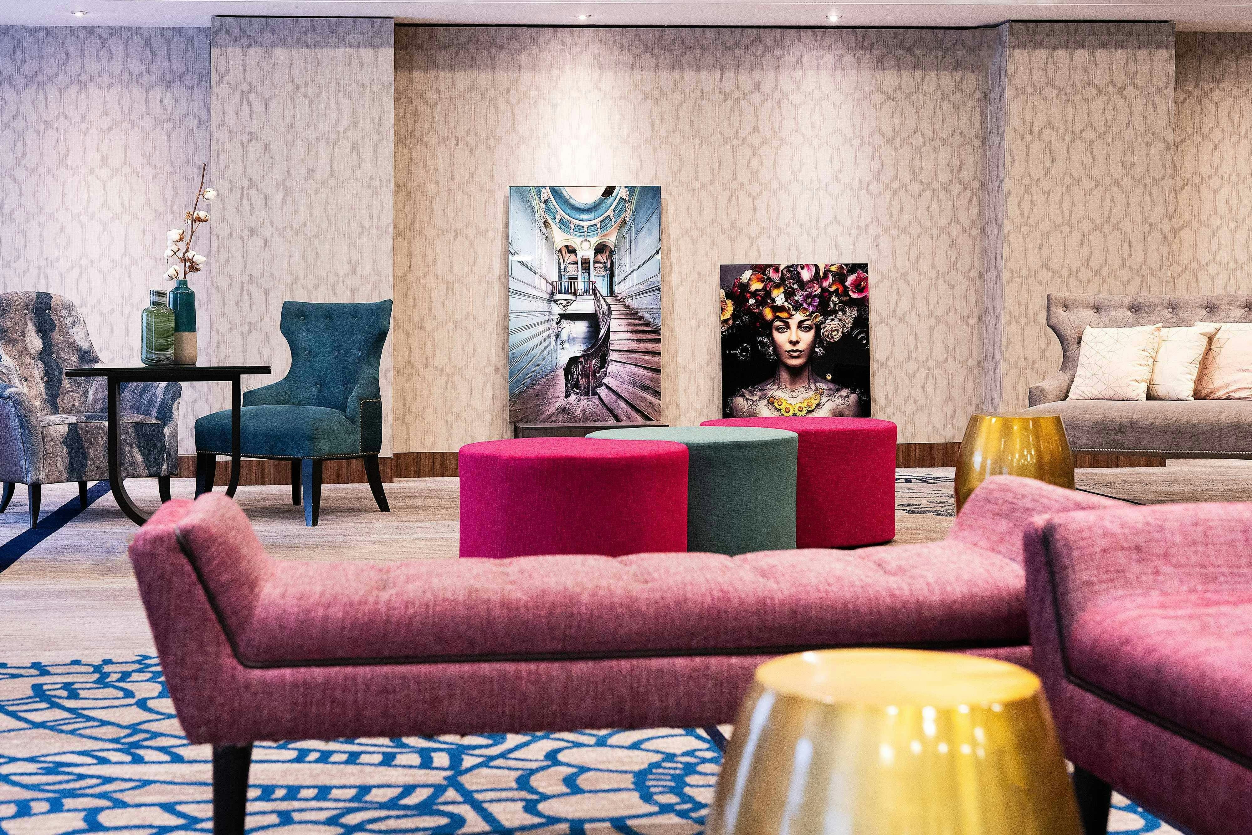 RENAISSANCE PARIS LA DEFENSE HOTEL 6/34