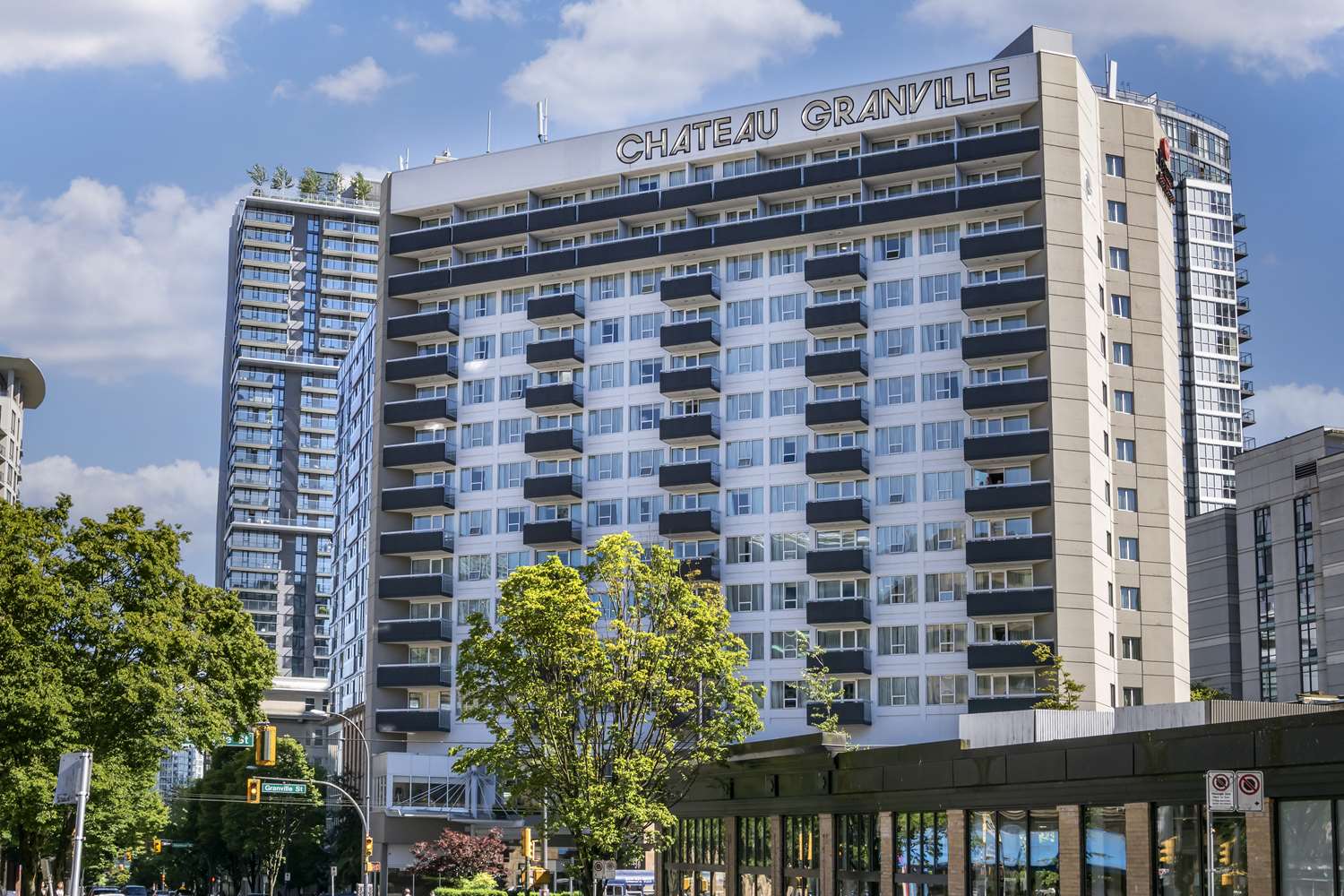 Best Western Premier Chateau Granville Hotel and Suites and Conf. Centre 6/61