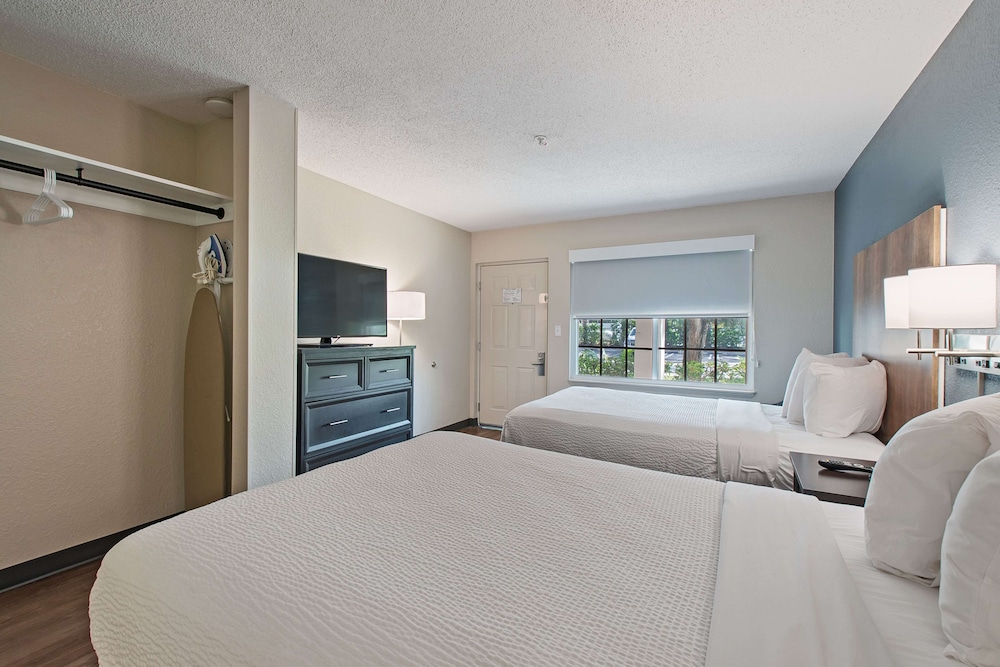 Extended Stay America - Miami - Airport - Blue Lagoon 7/43