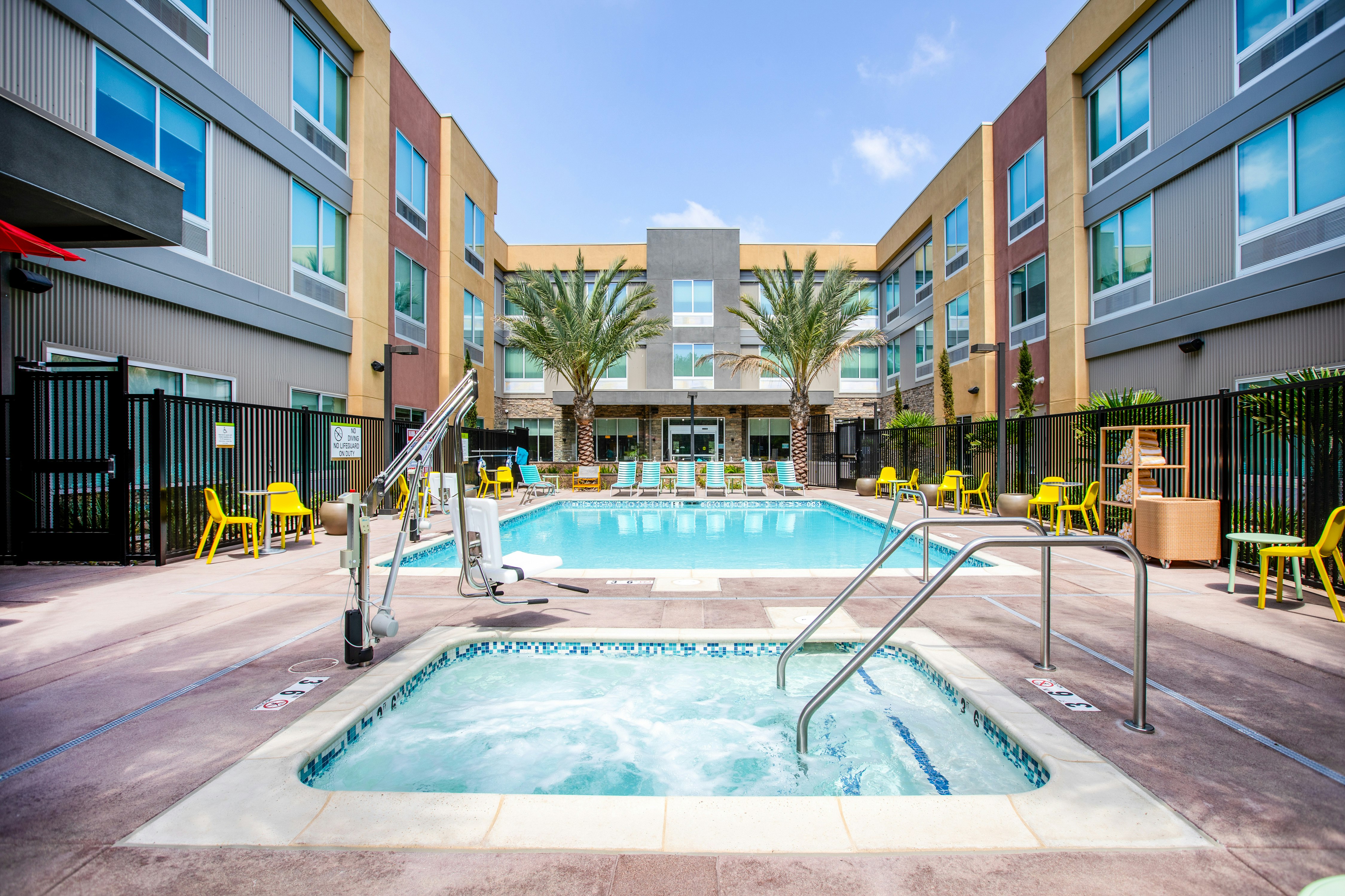 Home2 Suites By Hilton Carlsbad CA 43/44