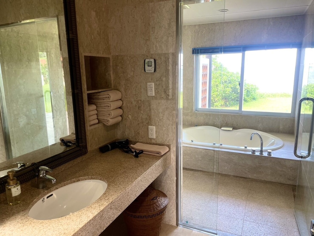 Eco Village Iriomote 62/64