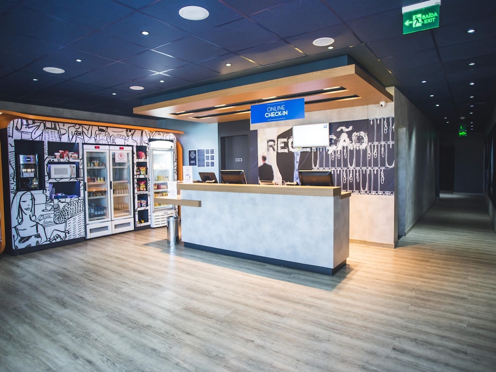 Ibis Budget Araraquara 16/67