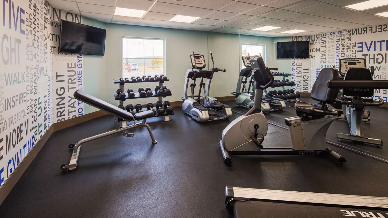 Best Western Plus Wilkes Barre-Scranton Airport Hotel 5/8