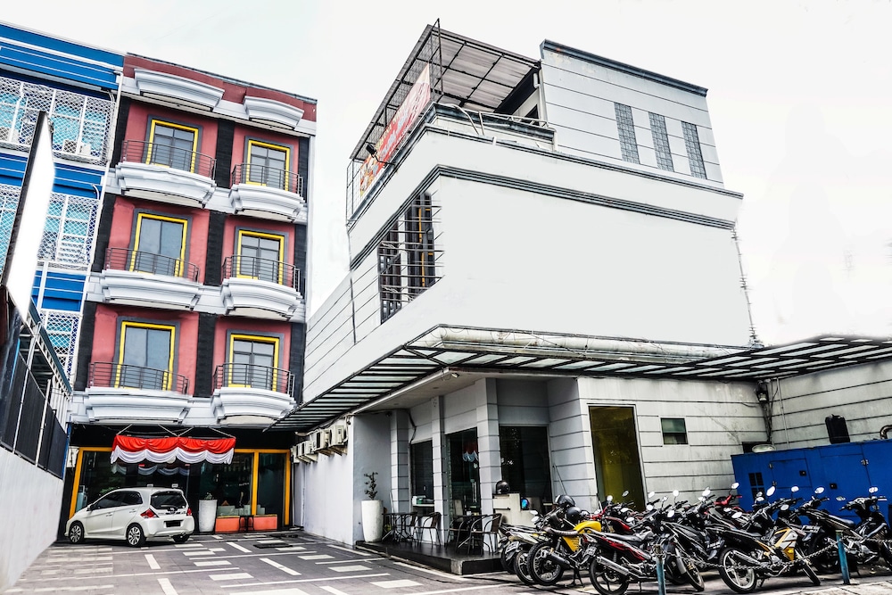 Belvena Hotel Mangga Besar 2/23