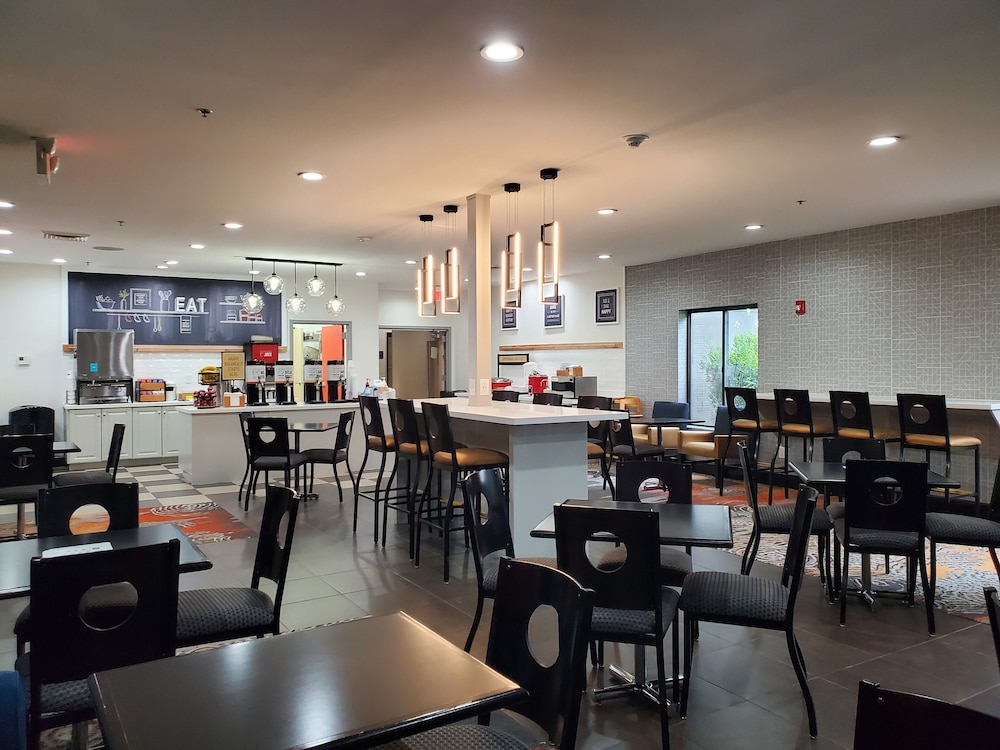 restaurant cafeteria