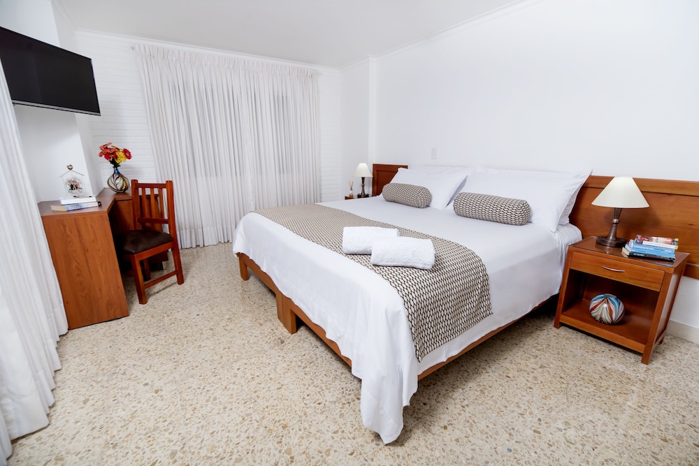 LA CAMPANA HOTEL BOUTIQUE 26/64