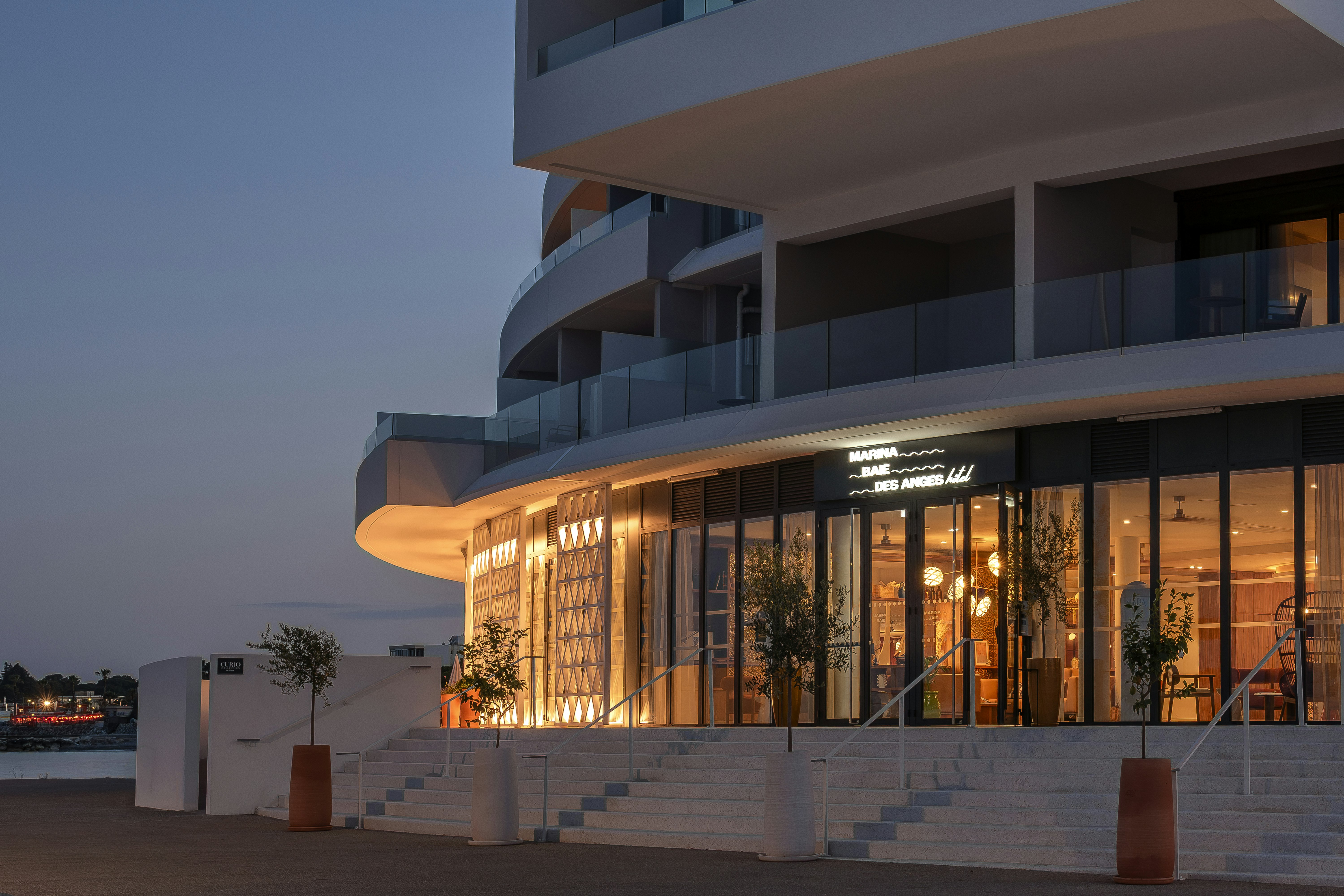 Marina Bay Riviera Hotel, Curio Collection by Hilton 1/54
