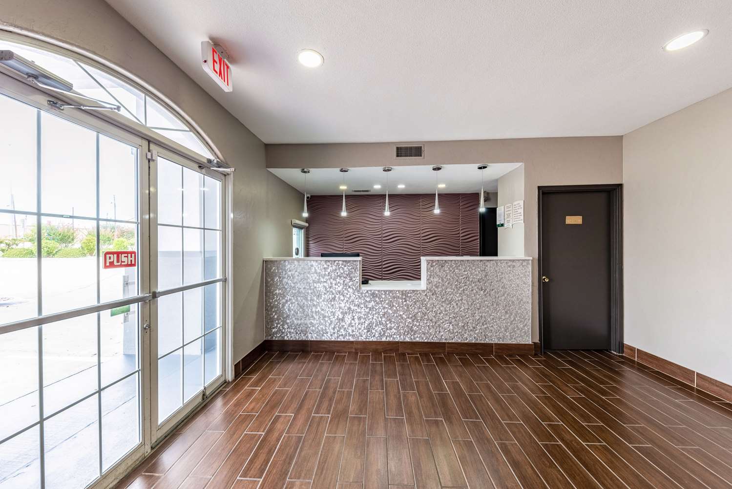 Quality Inn & Suites Canton, TX 2/15