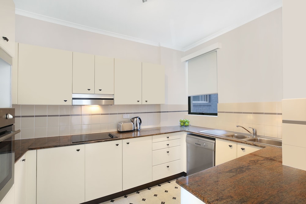 AEA THE COOGEE VIEW SERVICED APARTMENTS 72/82