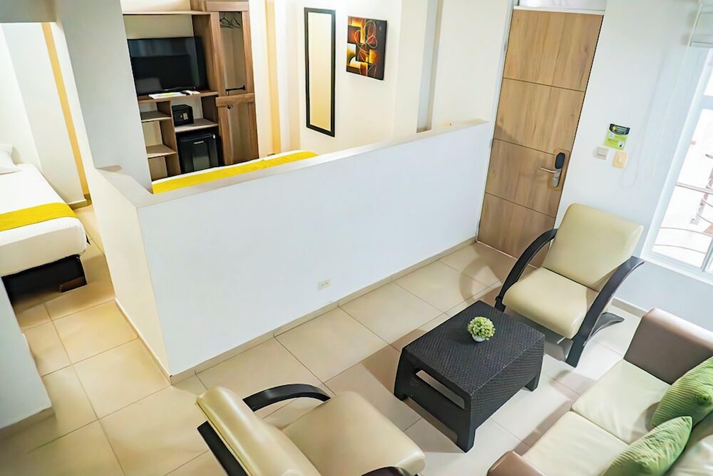 Waira Suites Hotel 7/55