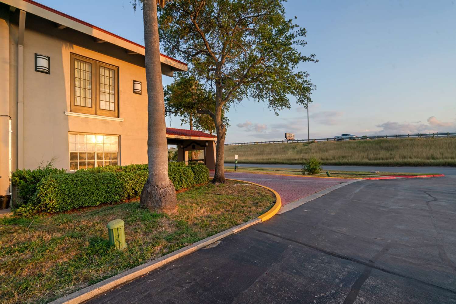 La Quinta Inn Corpus Christi North 63/71
