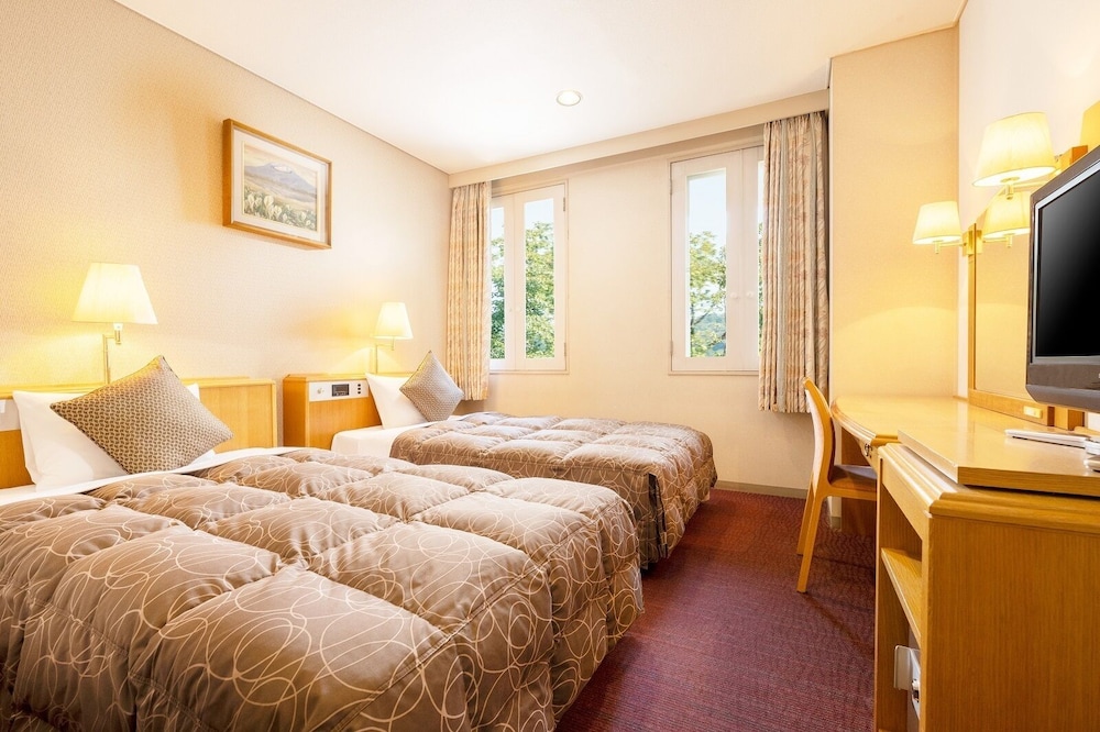 ROOM, TWIN BEDS, PRIVATE BATHROOM
