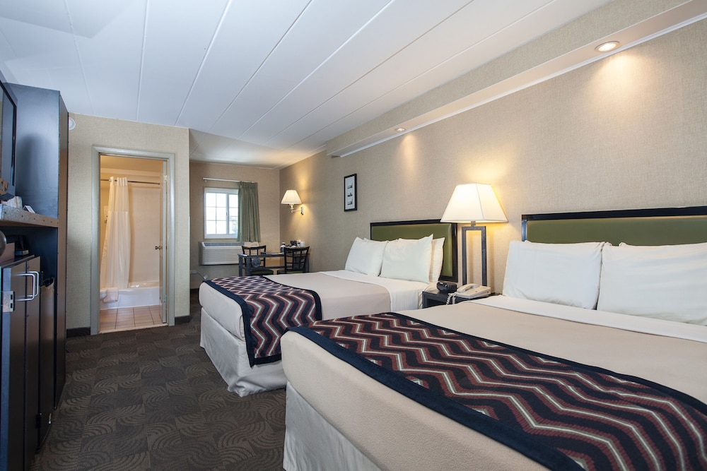 Carlton Inn Midway 5/44