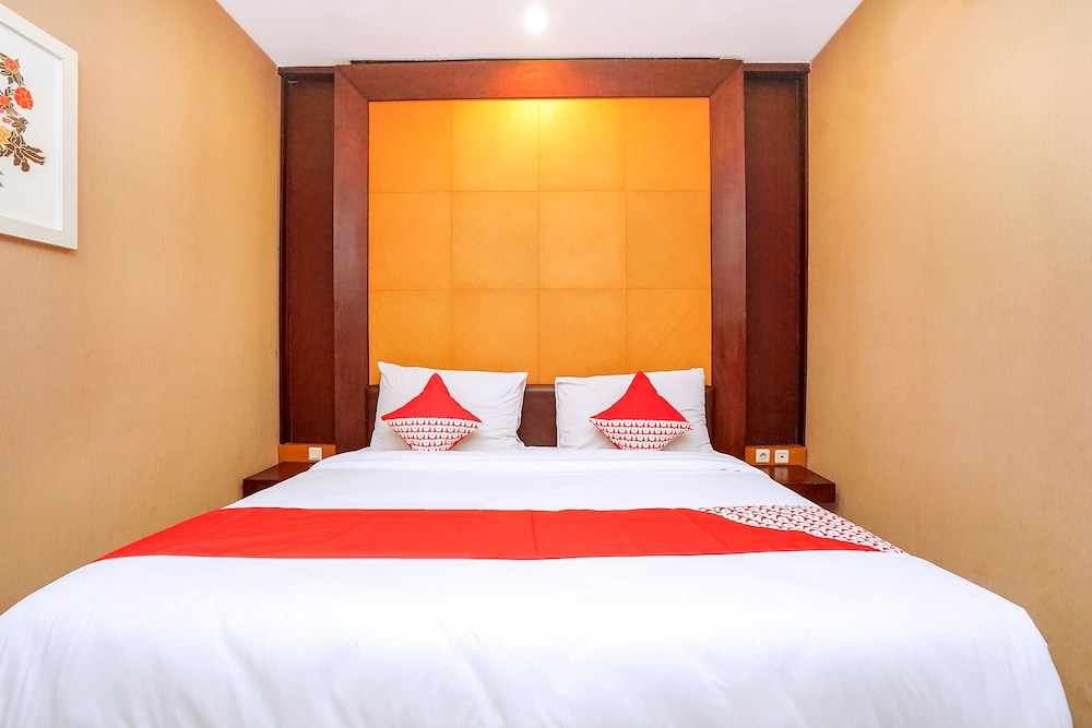 Hotel Istana Permata Ngagel 15/23