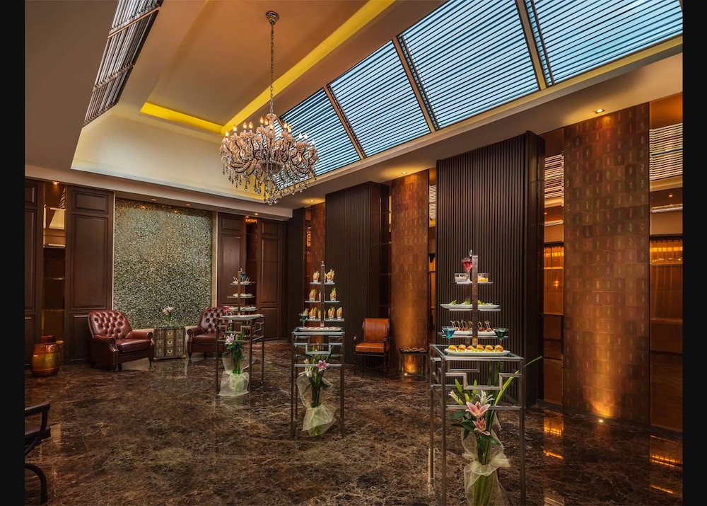 RADISSON SUITES BANGKOK SUKHUMVIT 34/73