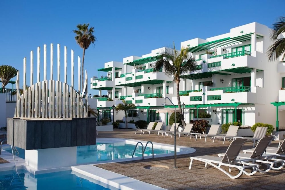 Nazaret Apartments 59/67