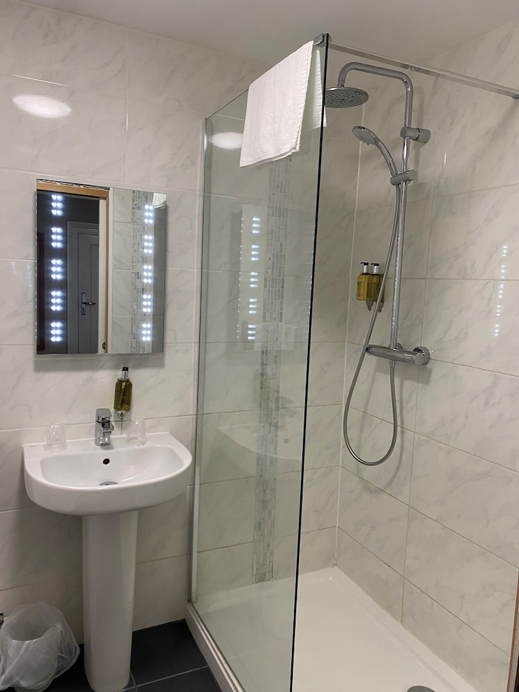 غرفة بسرير مزدوج، Alton House Hotel 4/4