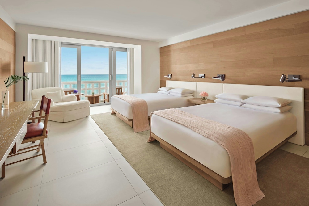 Room, 2 Double Beds, Ocean Front, Balcony