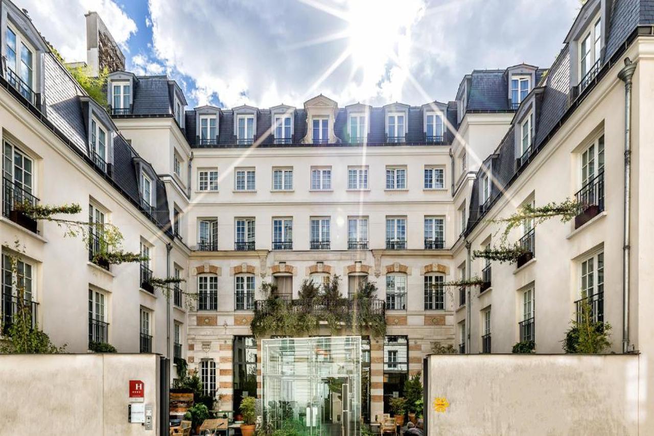 Kube Paris in PARIS
