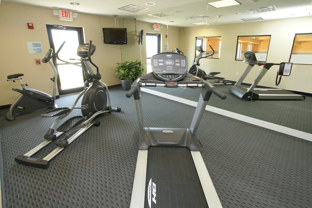 Holiday Inn Express Hotel And Suites Festus South St Louis 38/63