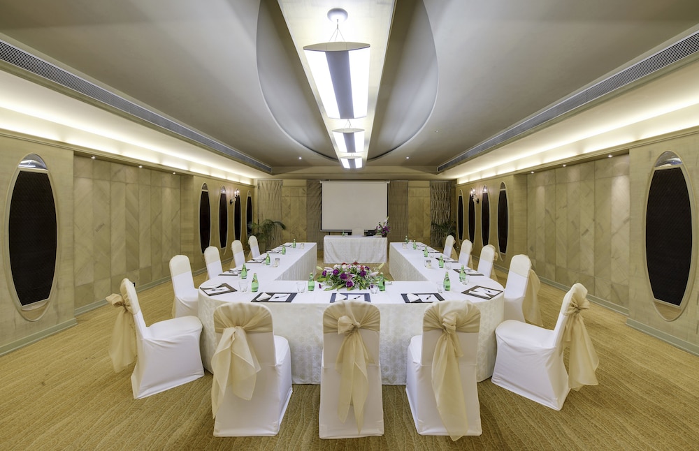 The Zuri Whitefield, Bengaluru 40/50