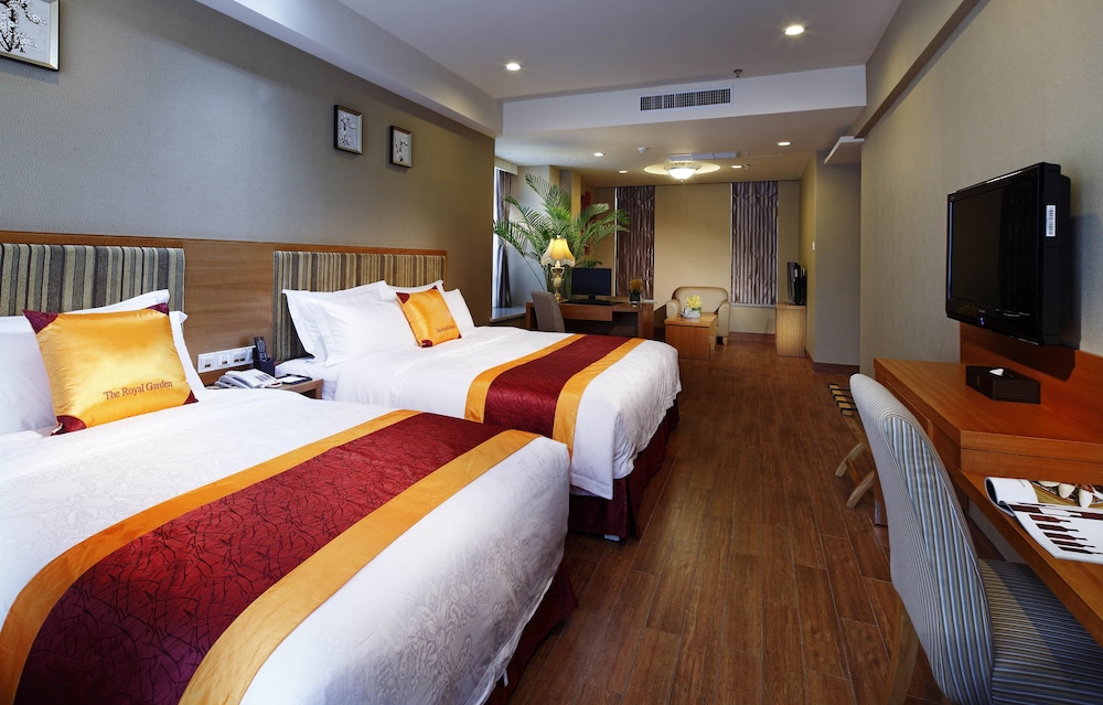 Royal Garden Hotel 17/39