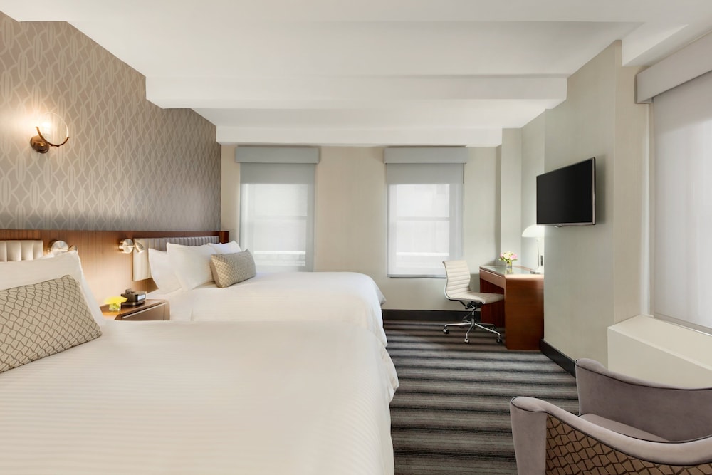 Hotel Edison Times Square 33/54
