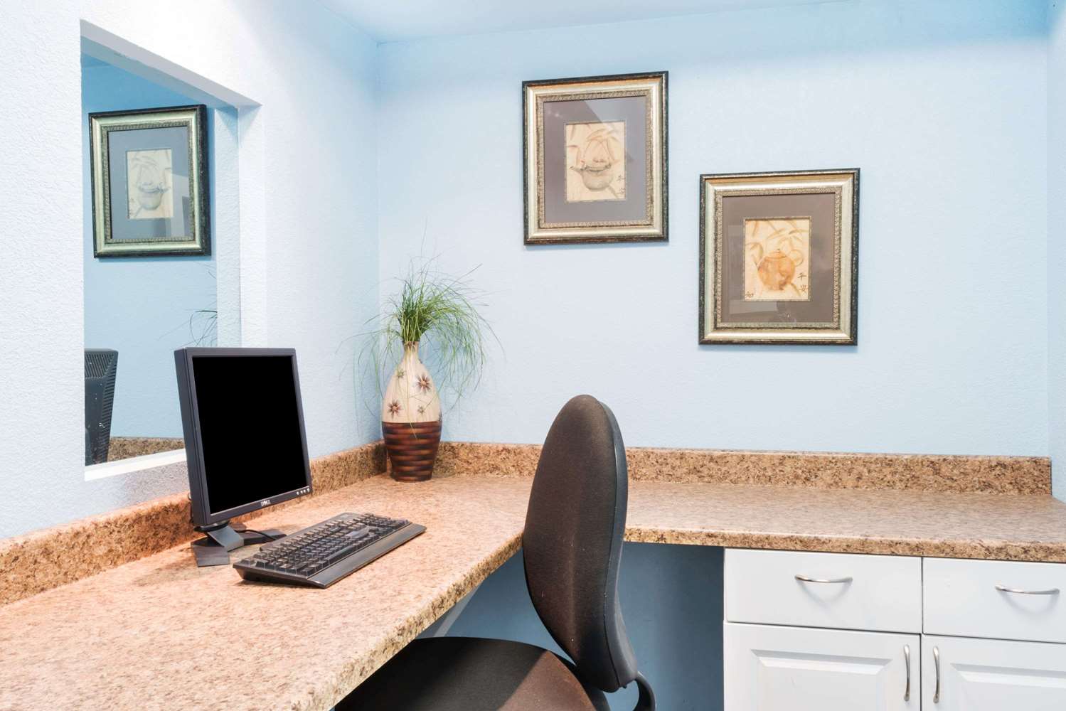 Days Inn by Wyndham New Market/I-81 10/12