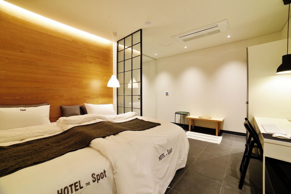 Hotel The Spot 17/50