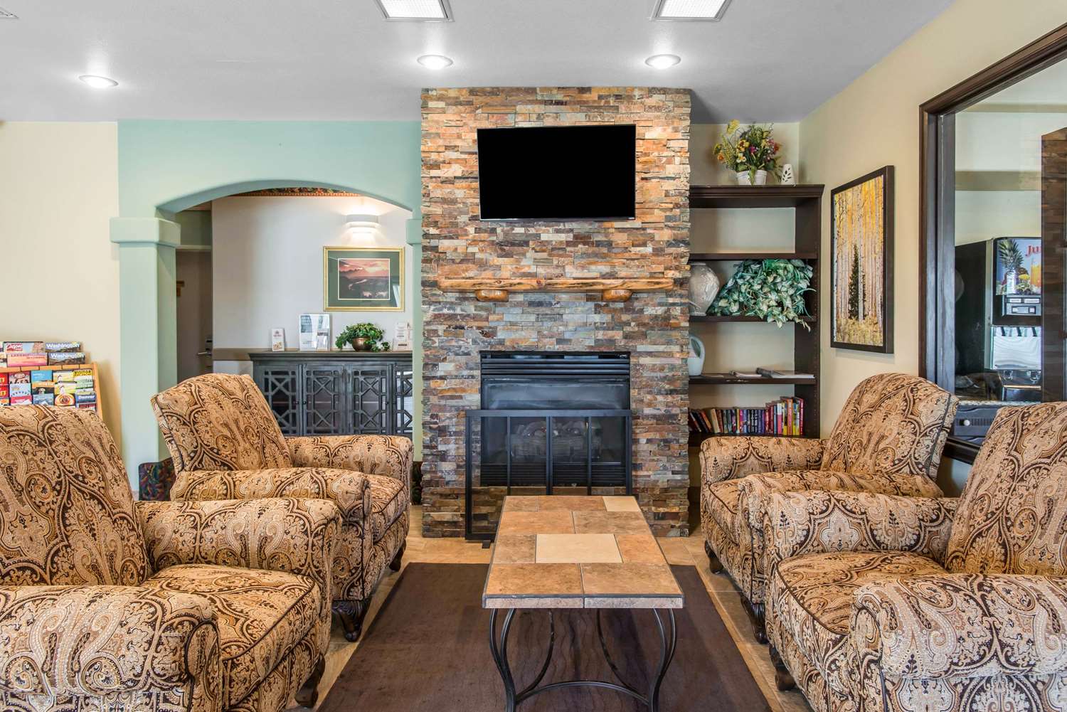 Baymont by Wyndham Loveland/Fort Collins Area 7/12