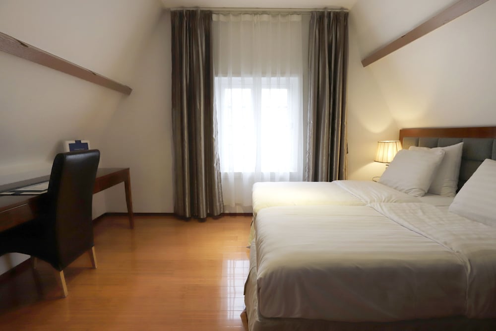 Chasse Hotel 17/64