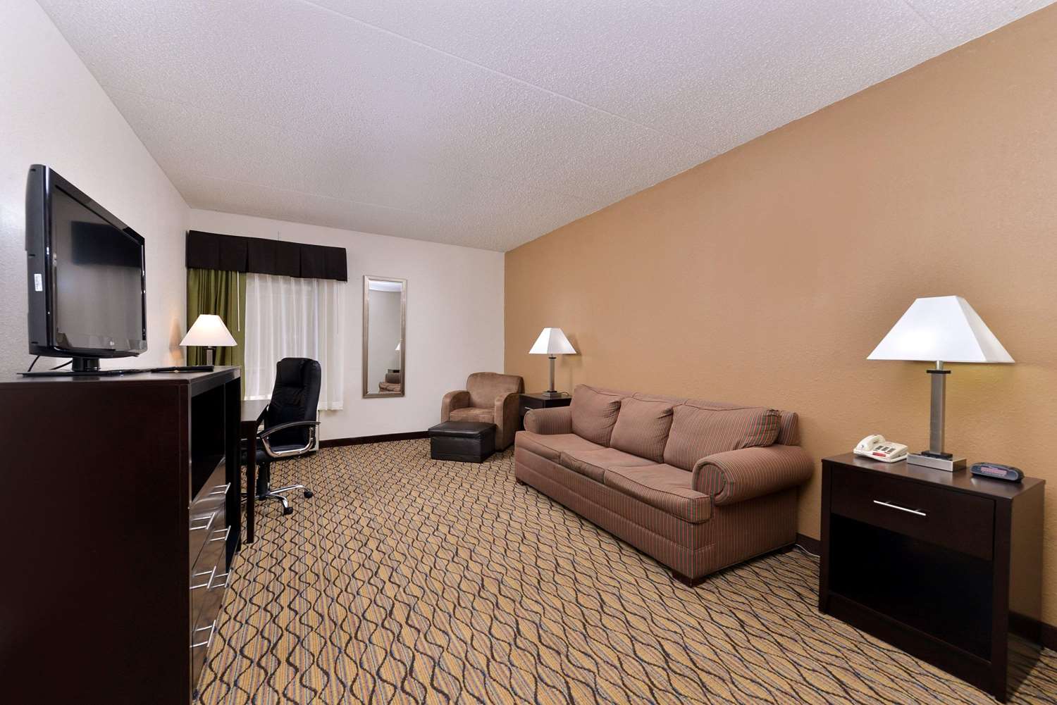 Quality Inn & Suites Matteson near I-57 19/30