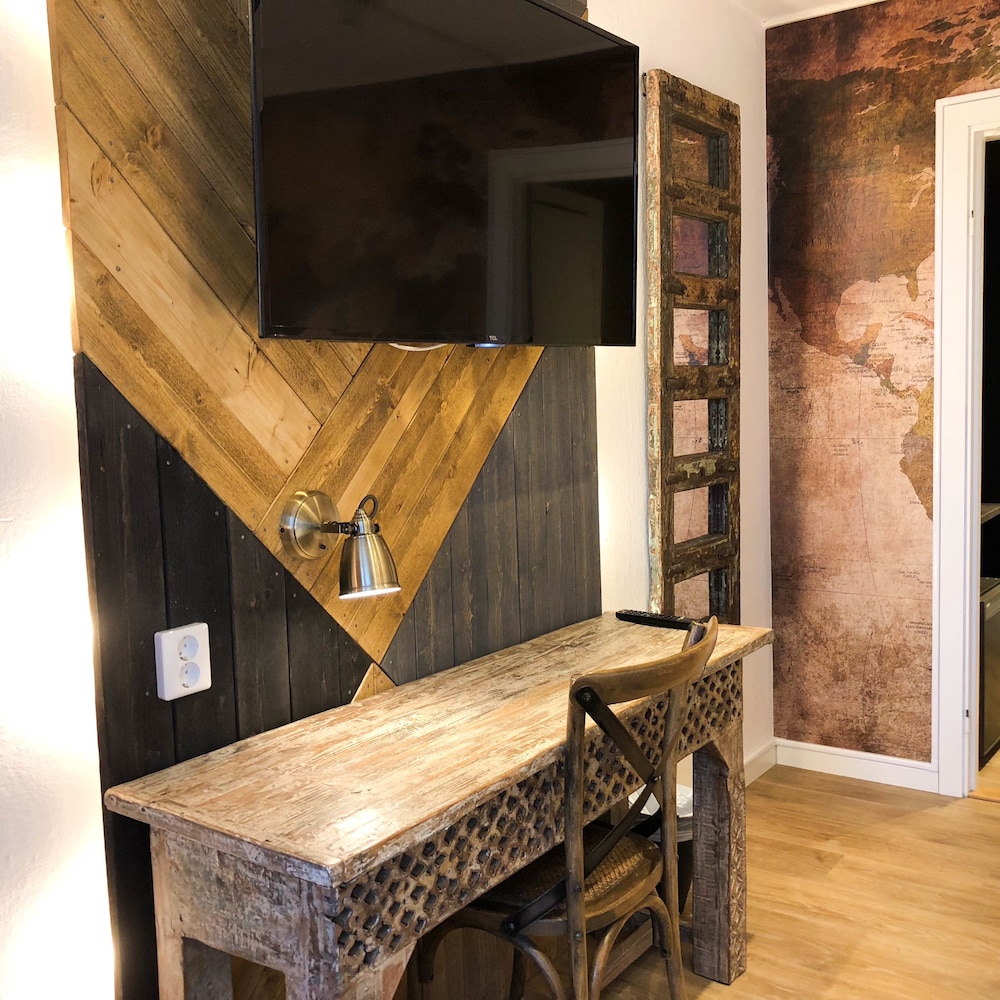 Strand Hotell 3/50
