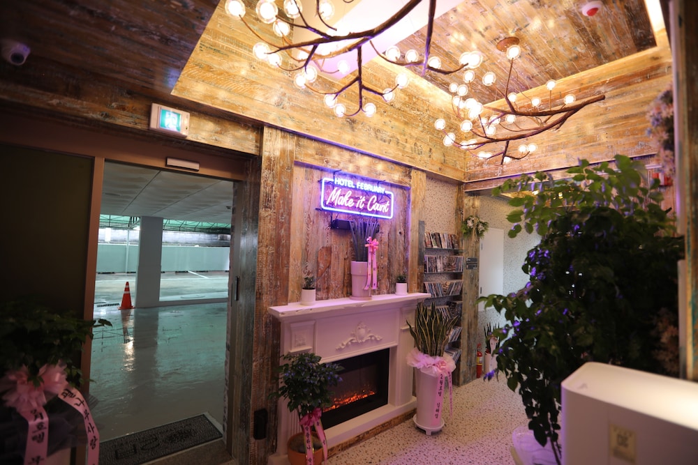 Hotel February Dongdaegu 6/49
