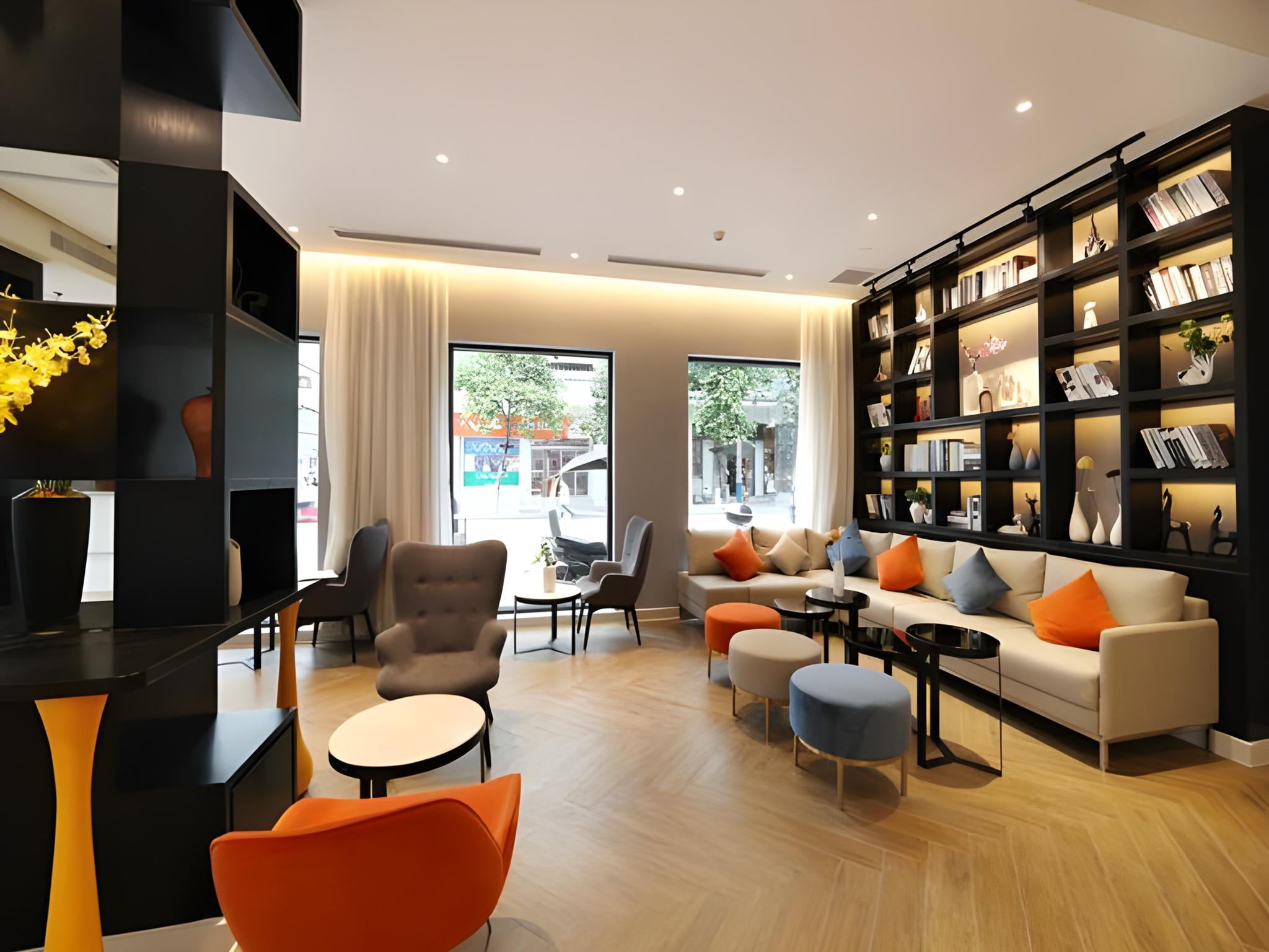 Magnotel (Luanchuan Changchun Road Cross Street) 19/33