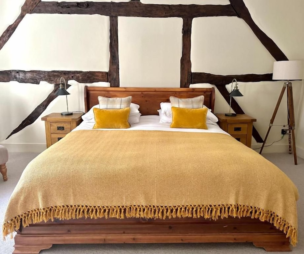 The Manor Arms Inn 13/37