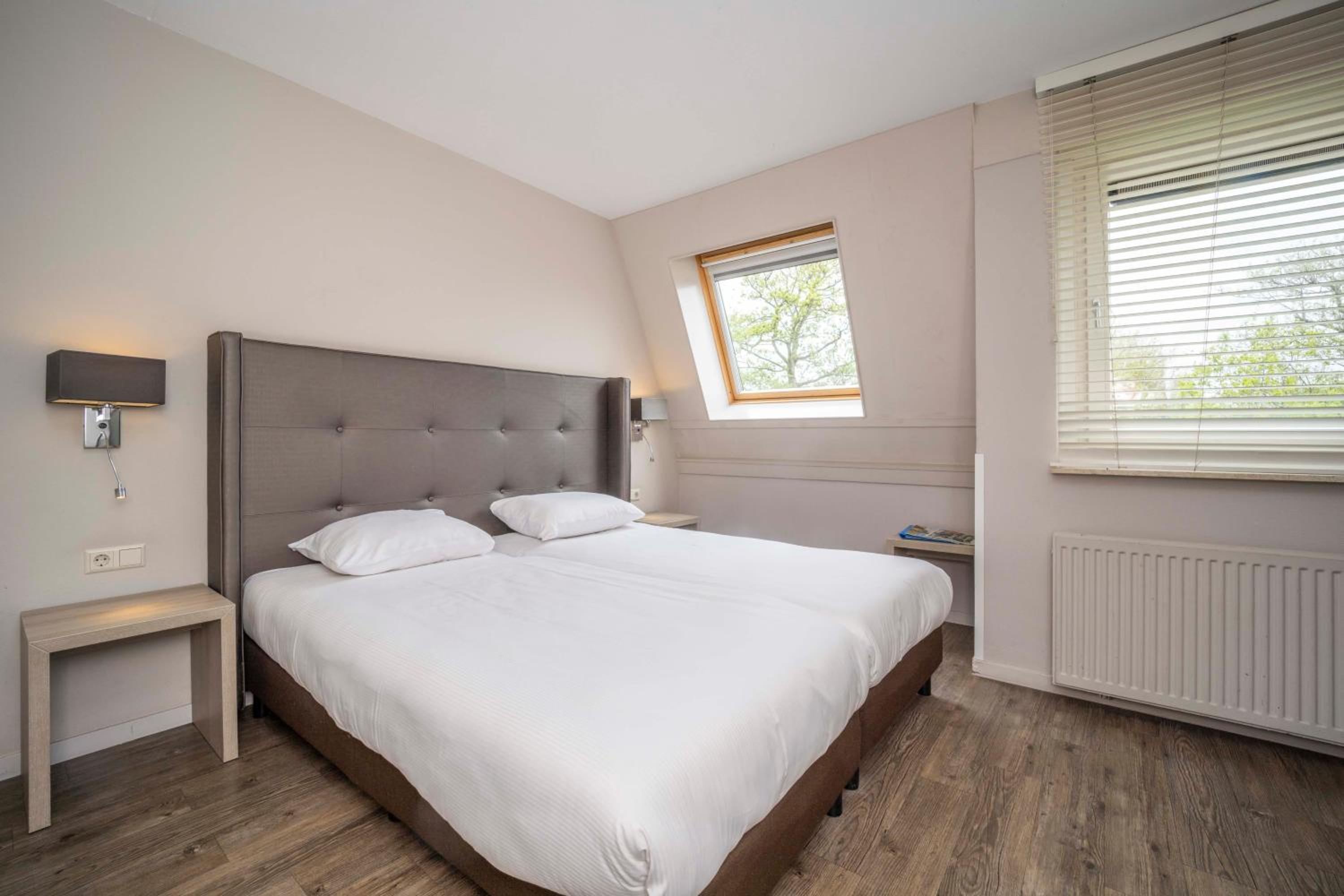 Suite, Twin Beds