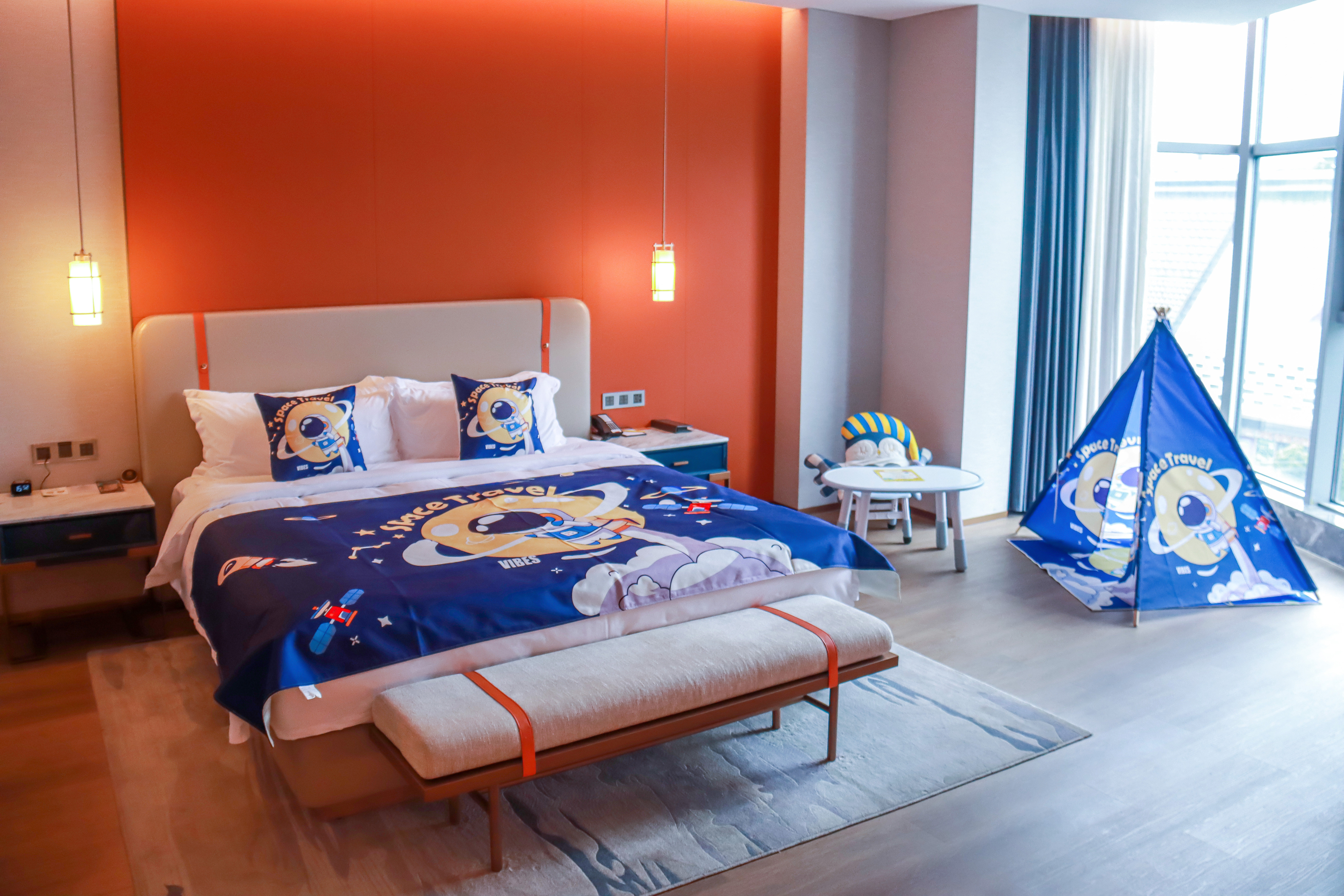Kids Theme, Grand, King Bed