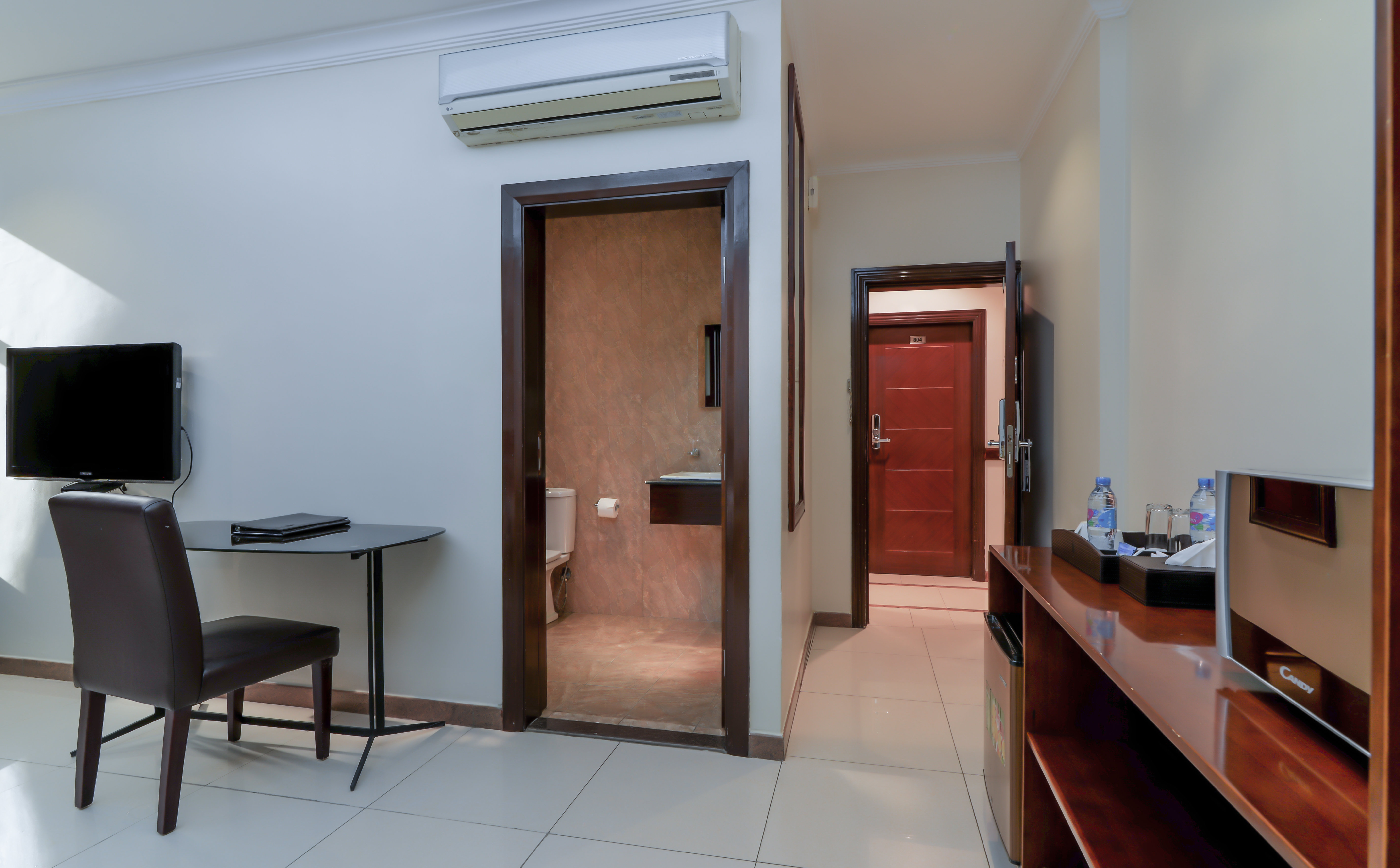 Tanzanite Executive Suites 37/40