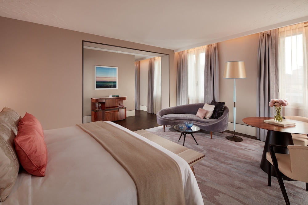 The St. Regis Venice 18/70