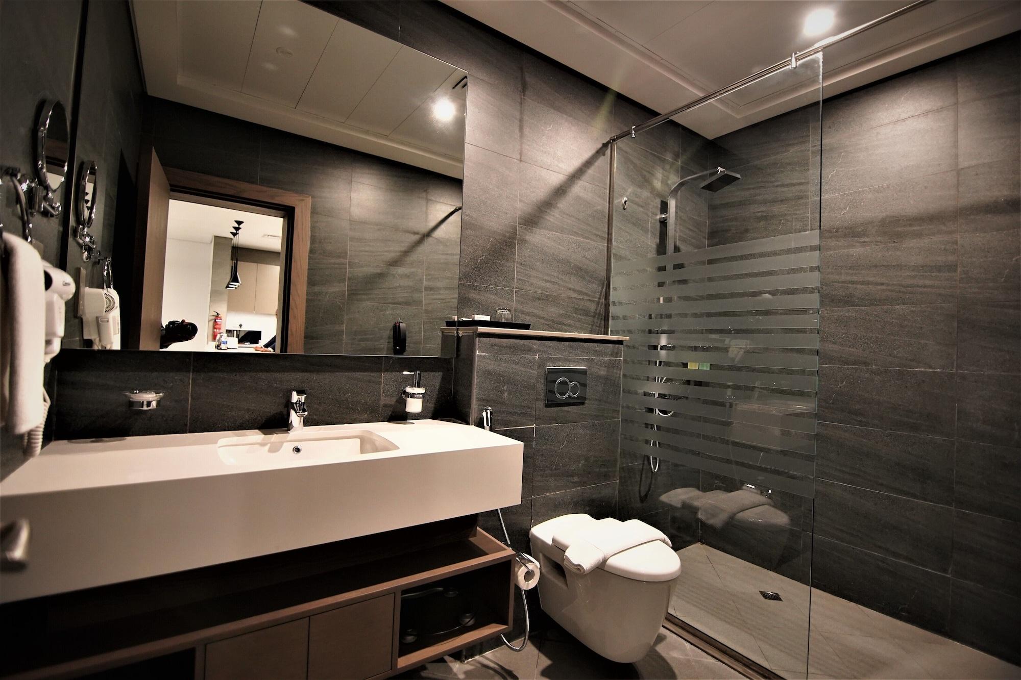 Abar Hotel Apartment Dubai investment Park