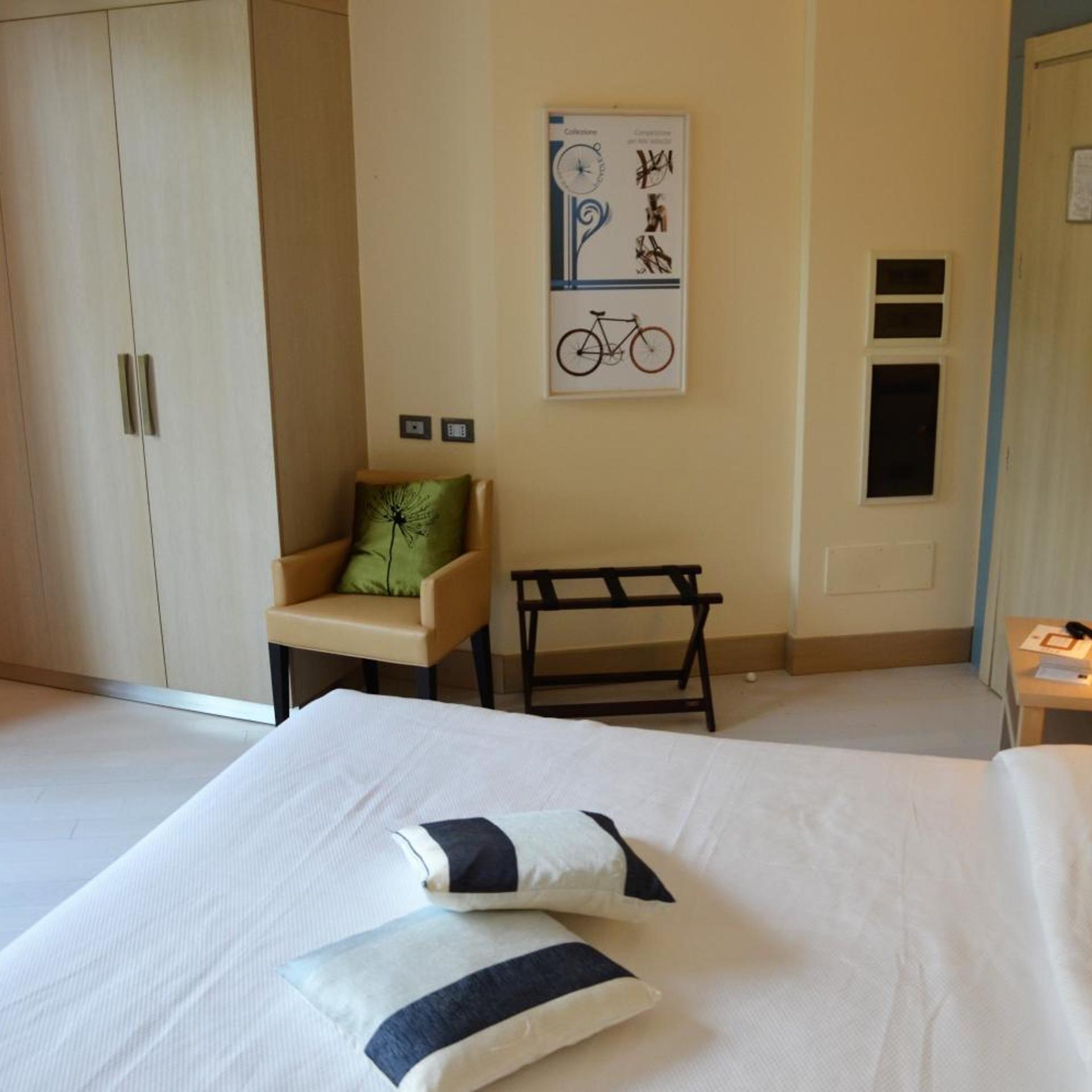 Deluxe, Double or Twin Bed, Private Garden, Corner