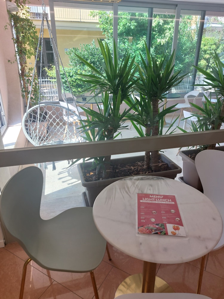 Hotel Concorde 32/50